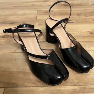 Black Women's Split-Toe Block Heel Sandals